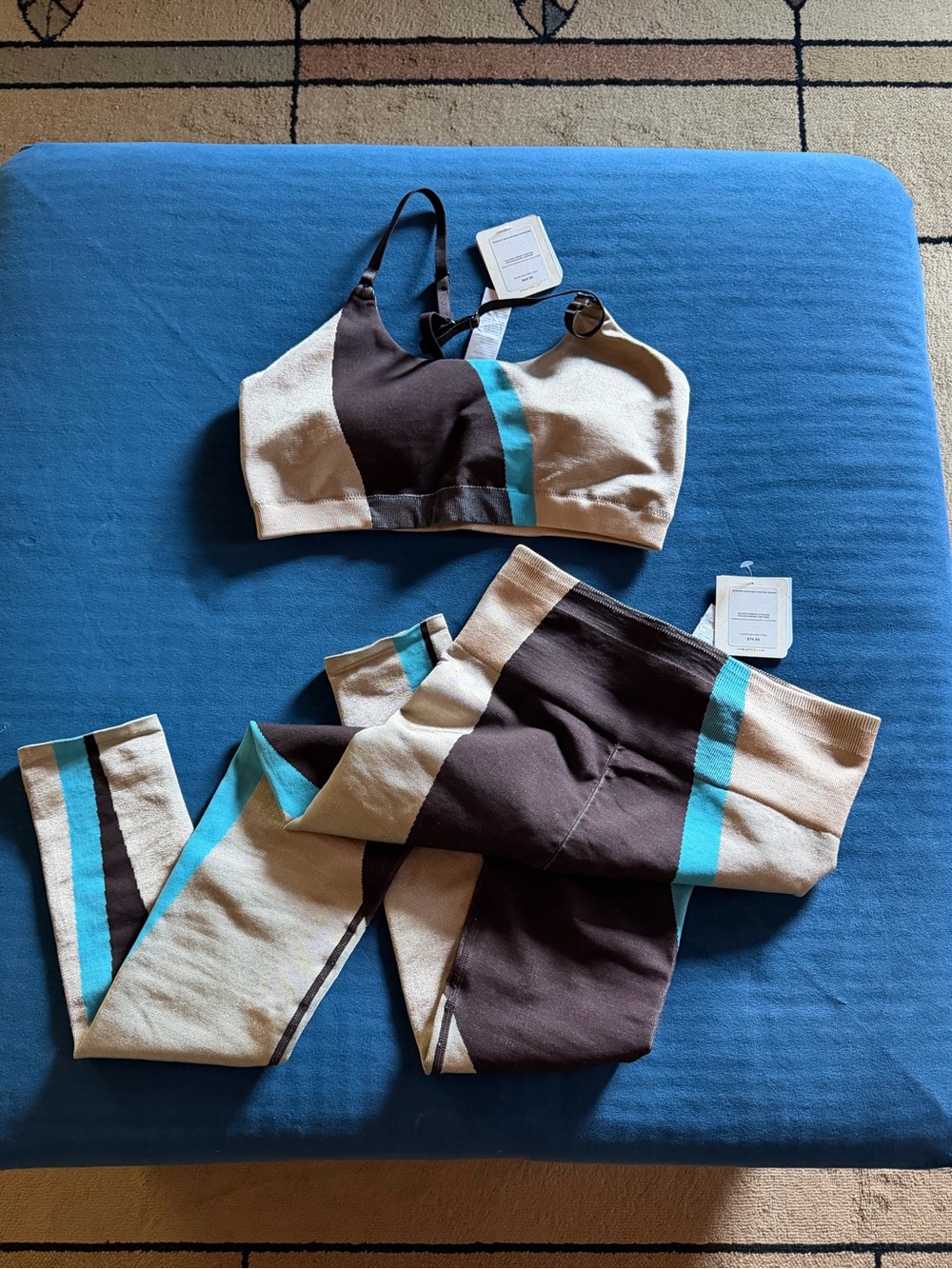 Fabletics Cream, Brown & Teal Colorblock Leggings Set